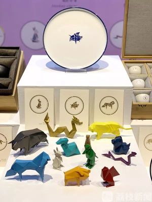 為大地“療傷” 高校以“唯實(shí)、唯新、唯美、唯德”引領(lǐng)文化創(chuàng)意設(shè)計(jì)與咨詢